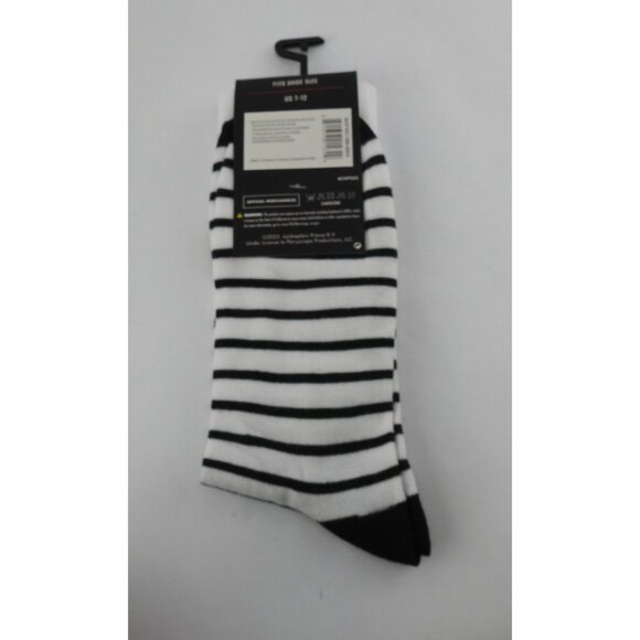 4 New Rock Band Pattern One Size Socks Iron Maiden Motley Crue Pink Floyd ACDC - Picture 9 of 9